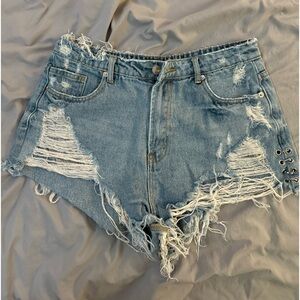 Mustard seed mid rise ripped Jean shorts